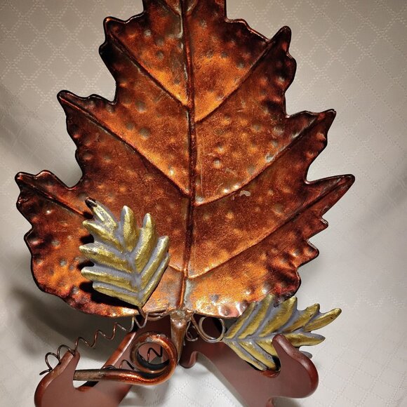 Lot of 2 Fall Items - Footed Metal Leaf Tray & Round Pine Cone Ball - Picture 2 of 8